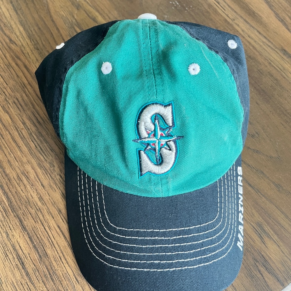 Mariners hat